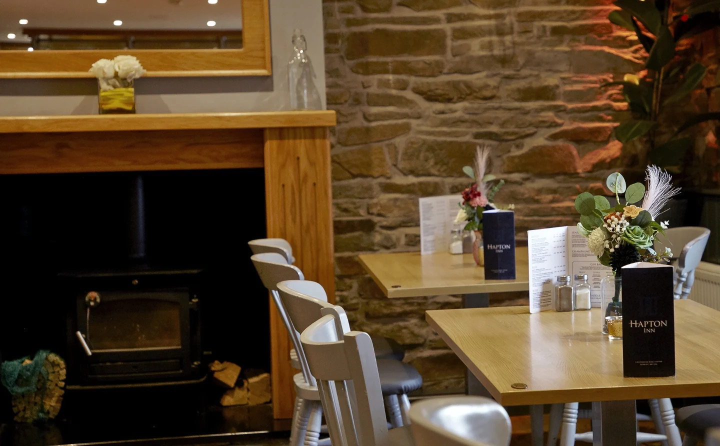 Glen View Restaurant tables and fire